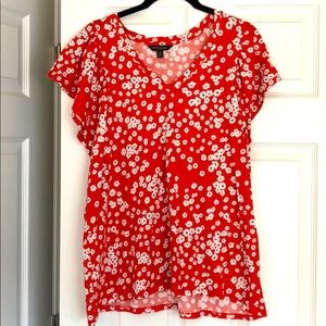 Flutter Sleeve Floral Tee EUC
